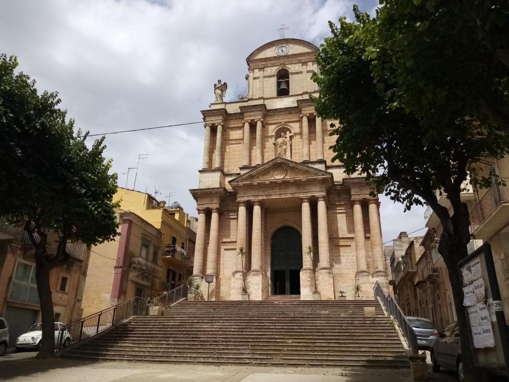 Piazza Salvatore 7, Gocce Di Sicilia ラグーザ エクステリア 写真
